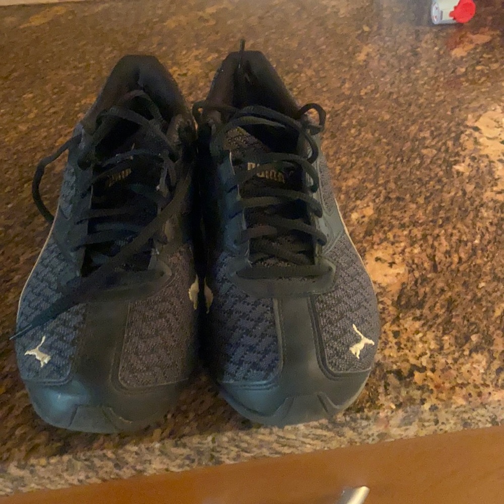 Puma almost new sneakers